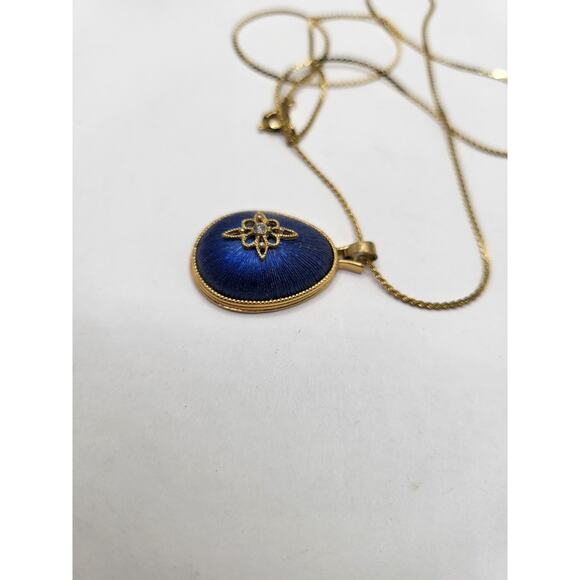 Vintage Silk Thread Pendant Necklace Blue Gold Tone Oval 24in Chain Filigree - Picture 2 of 10